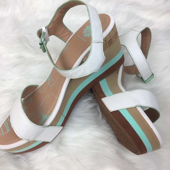 Yellowbox white teal cork Coreen wedge sandals - Picture 4 of 8